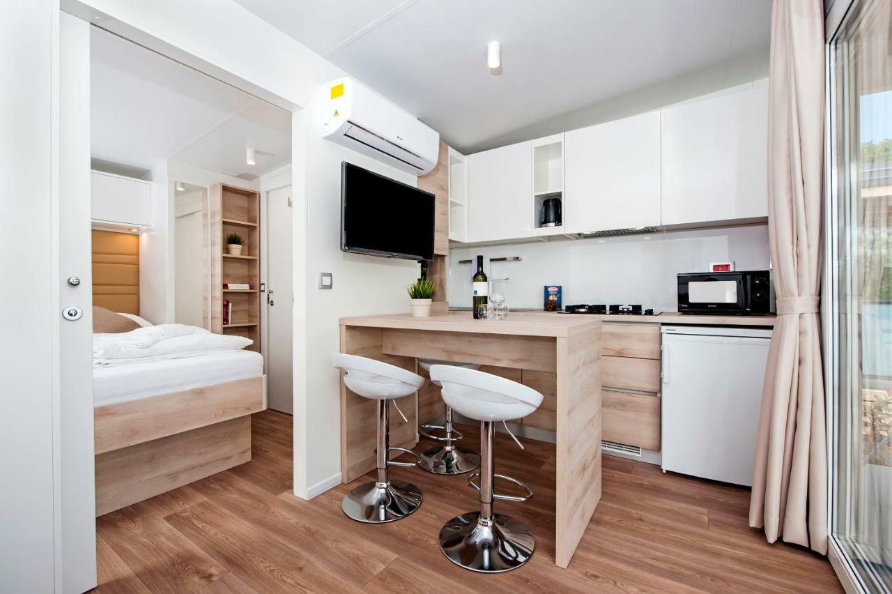 Eurocamp Mobile Homes At Fkk Nudist Campsite Solaris Tar-Vabriga Εξωτερικό φωτογραφία