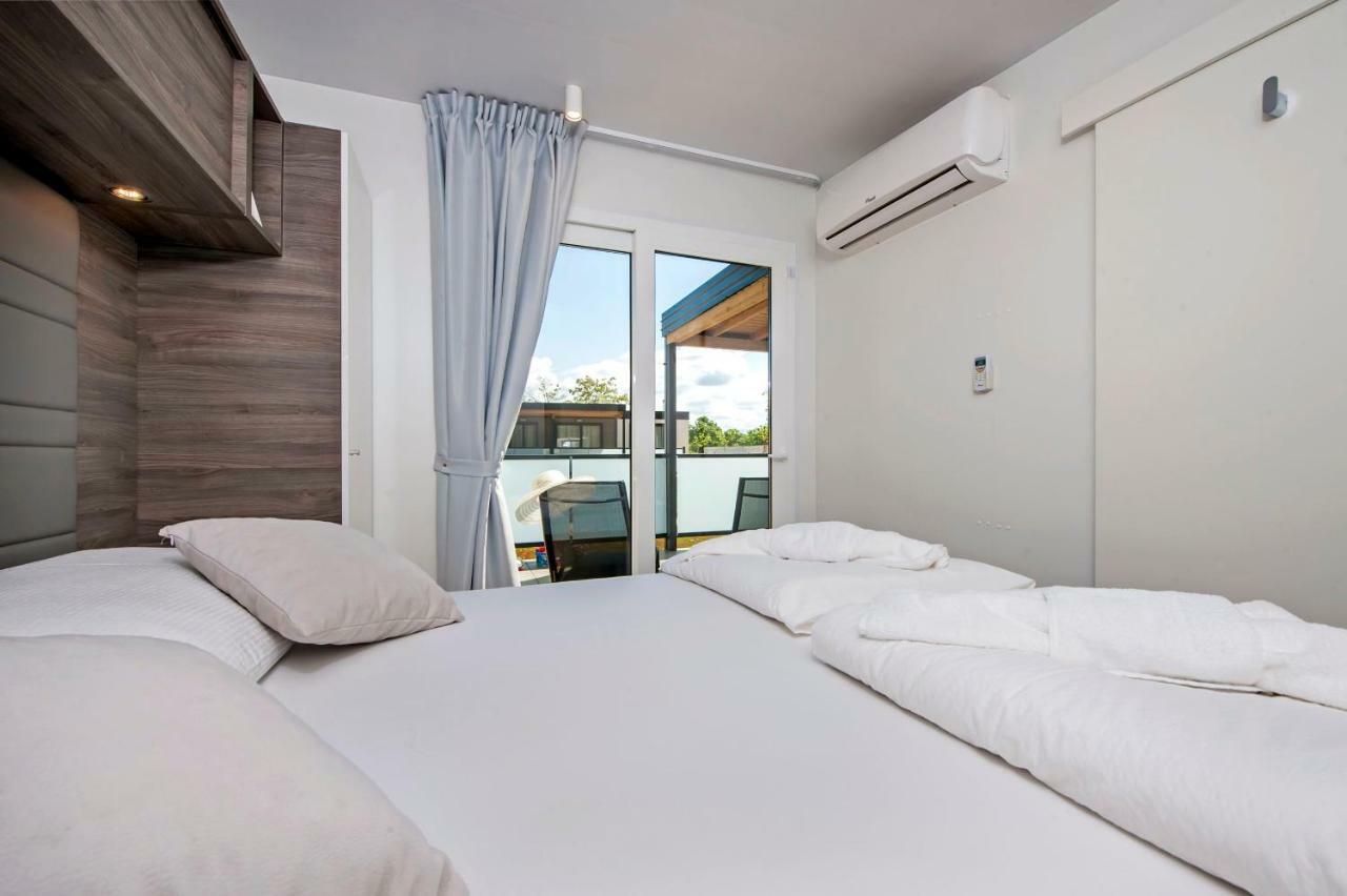 Eurocamp Mobile Homes At Fkk Nudist Campsite Solaris Tar-Vabriga Εξωτερικό φωτογραφία